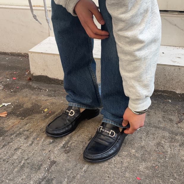 Salvatore Ferragamo Gancini Ornament LF