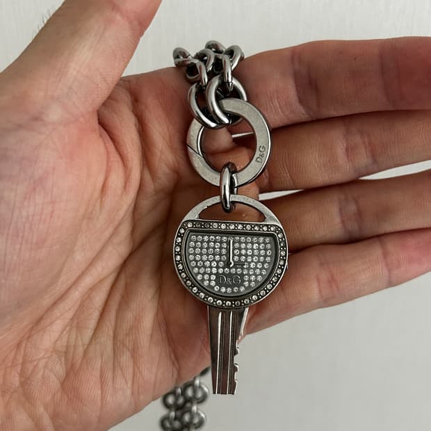 돌체앤가바나 목걸이