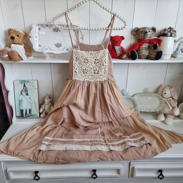 Crisp(크리스프) 내추럴 레이스 레이어드 원피스