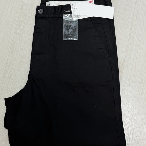 유니클로U 와이드핏 치노팬츠 블랙