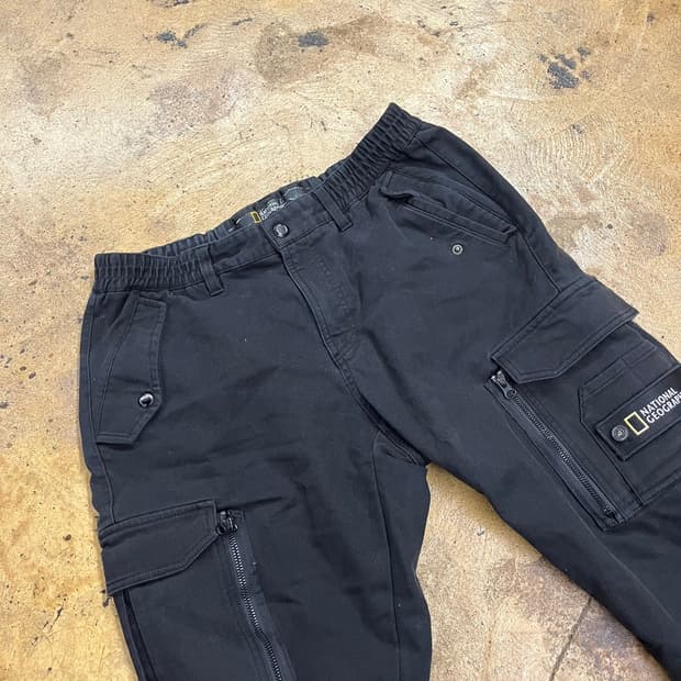 [정품] 내셔널지오그래픽 블랙 카고 바지 b17