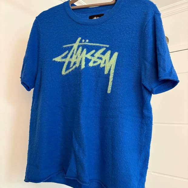 스투시 브러쉬드 반팔니트 S