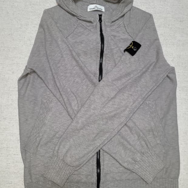 스톤아일랜드 후드집업 팝니다