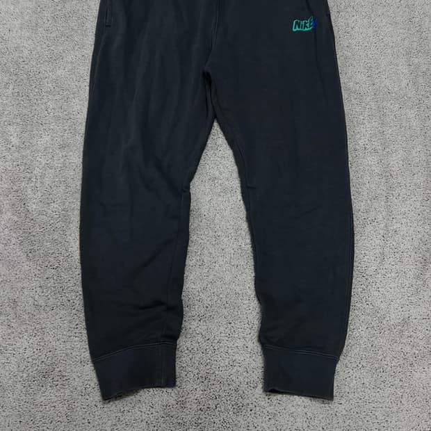 나이키 스웻조거.  XL