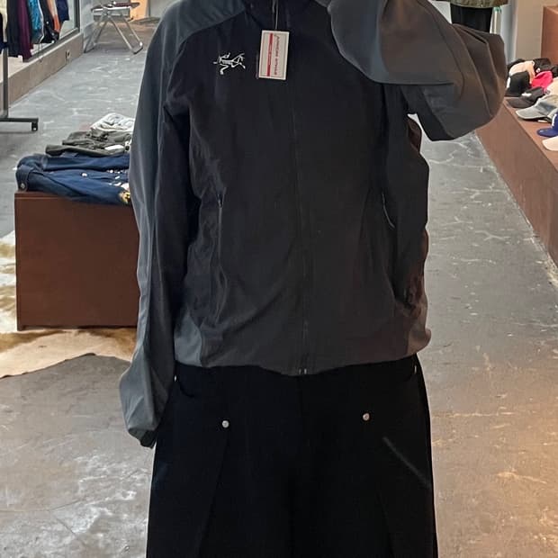 아크테릭스 감마SL 하이브리드 바람막이 자켓 H1963