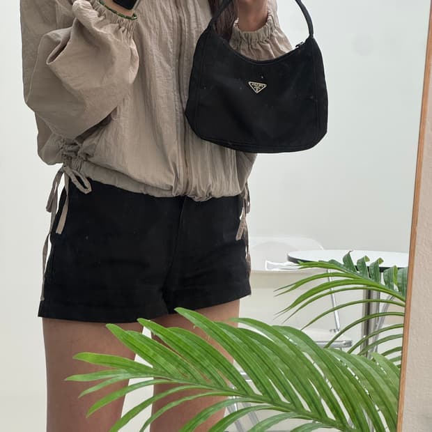 프라다 미니 호보백 나일론 포코노 토트백 (상태 좋음)