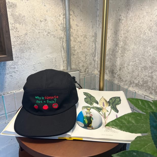 (미개봉새상품) 위 올 히얼 토마토 캠프캡