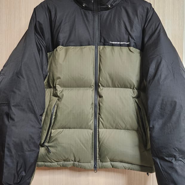 디스이즈네버댓 립스탑 패딩 L