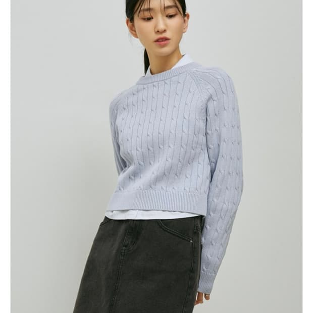 스파오 스카이 블루니트