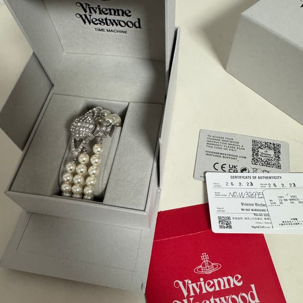 비비안 웨스트우드 스트랜드 진주 오브 시계 풀구성 (이세탄 구매)