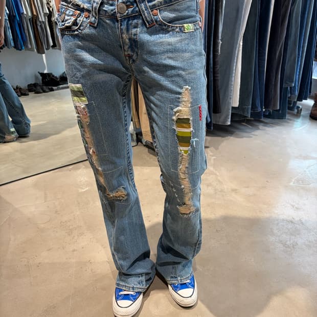 28) True religion 패치워크 디스트로이드 데님 팬츠