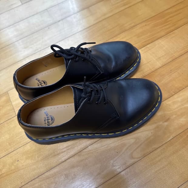 닥터마틴 사이즈 교환 270 > 260