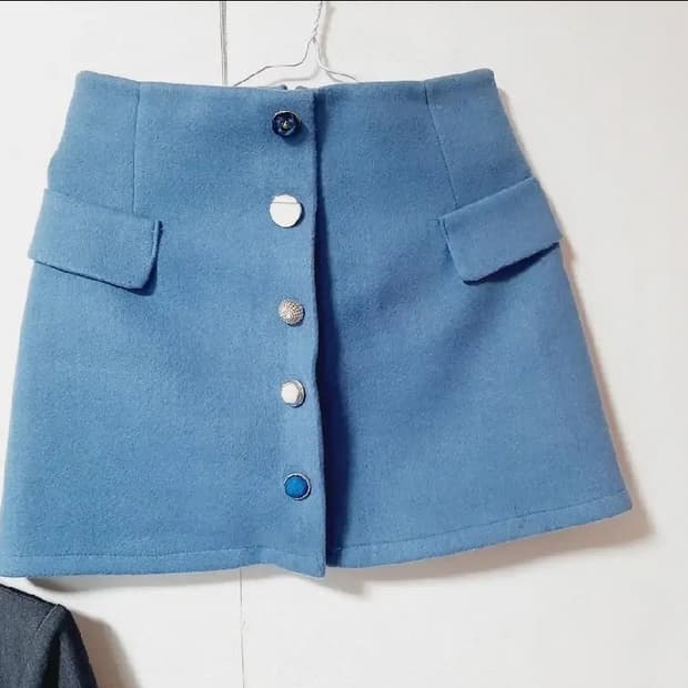 포인트단추 모직 스커트 치마  M 파스텔 블루