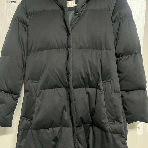 이세이미야케 다운패딩코트  블랙