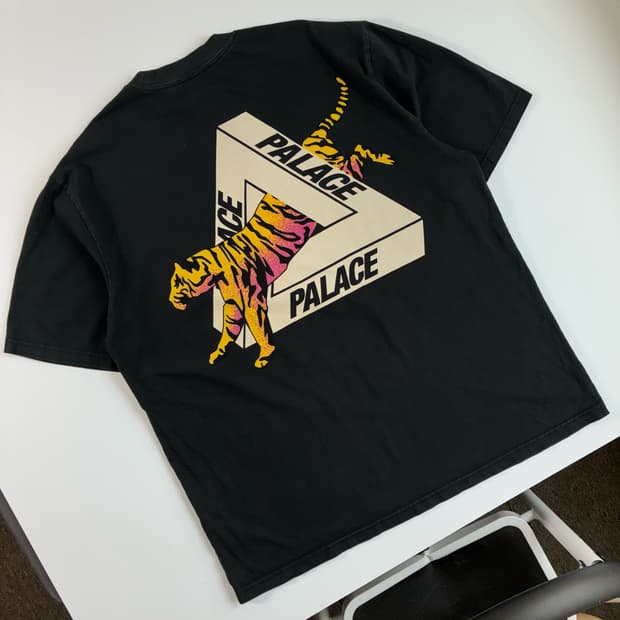 Palace 팔라스 코리아 트라이퍼그 블랙 반팔 티셔츠