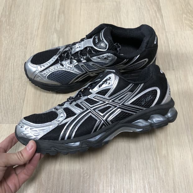 (260) 아식스 asics 젤님버스 10.1 한국 한정 블랙 퓨어 실버