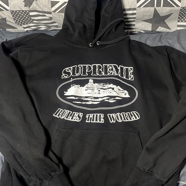 슈프림 코르테이즈 콜라보 후드티