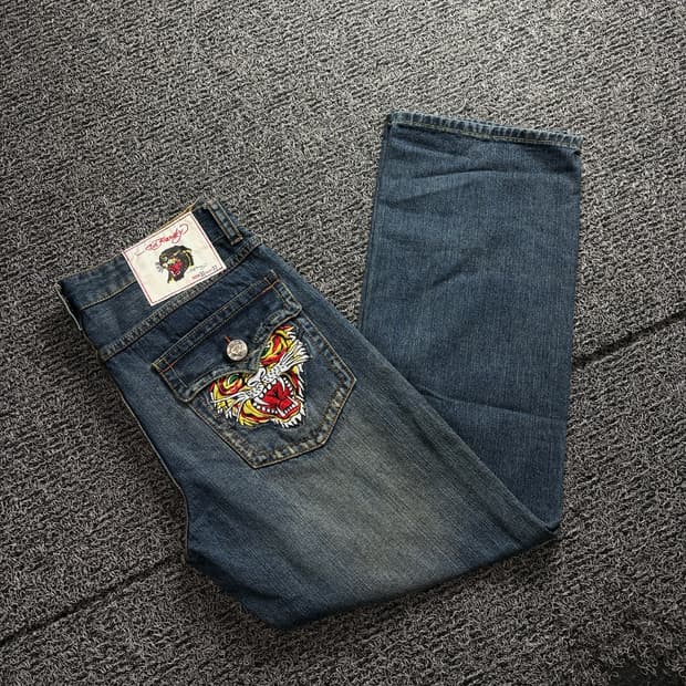 에드하디 타투 디자인 자수 루즈핏 데님 팬츠 3500