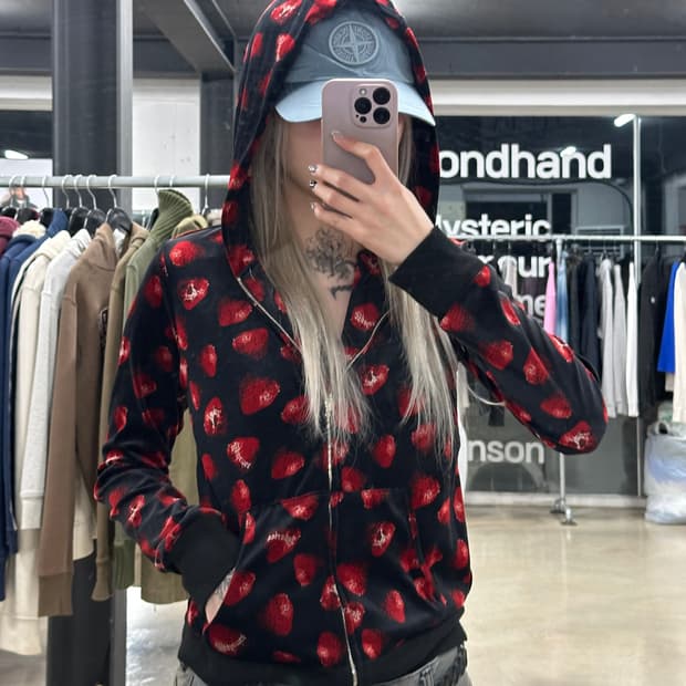 히스테릭 글래머 스컬베리 해골 딸기 벨벳 후드집업