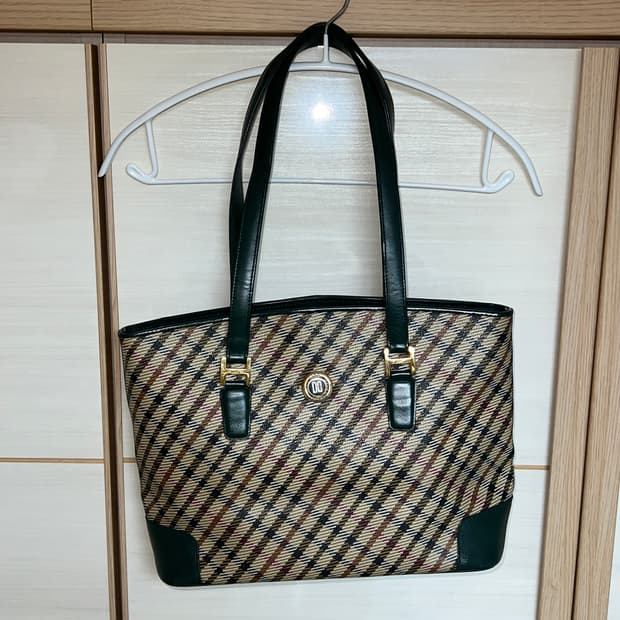 닥스 그린 체크 숄더백