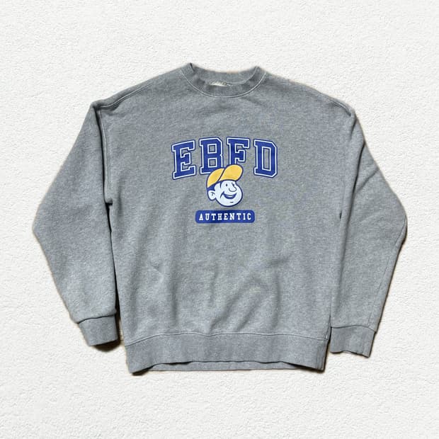 이벳필드 그레이 맨투맨