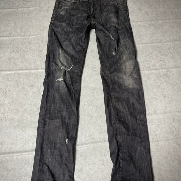 grey washing cutting jean