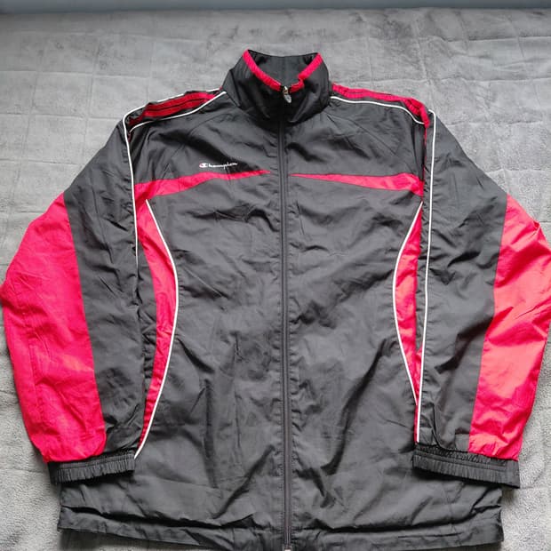 챔피온 바람막이