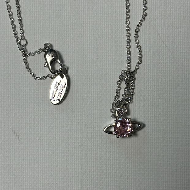 비비안웨스트우드 레이나 목걸이