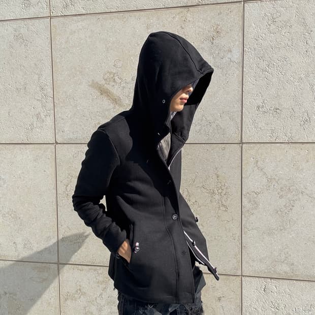 “Vintage”Minimal Design Black Hoodie Zip
