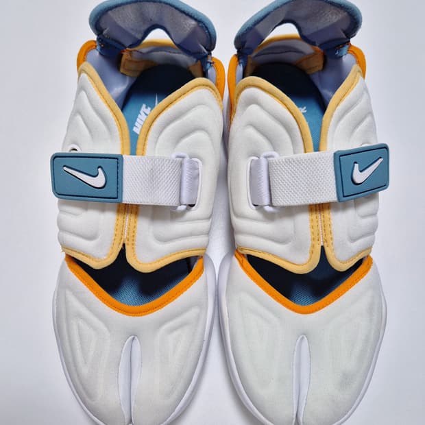 250>나이키 아쿠아 리프트 화이트