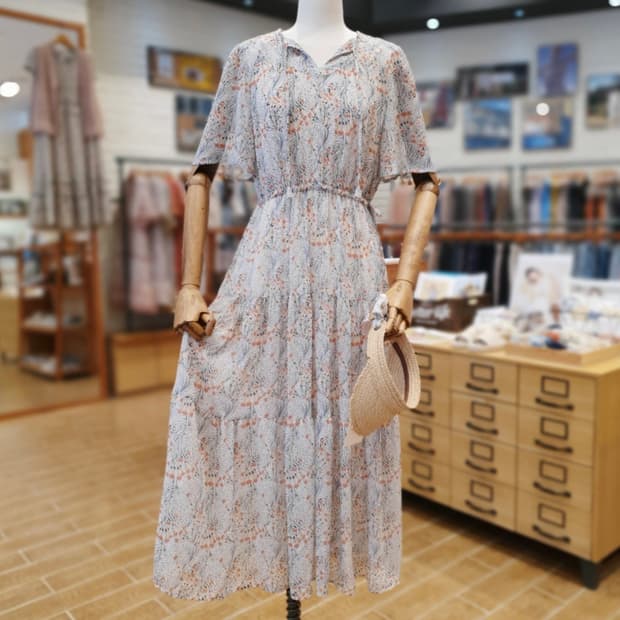 써스데이아일랜드 스모킹 변형 절개 소매 원피스