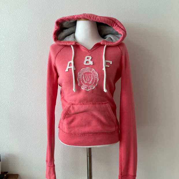 아베크롬비 핑크 후드티 xs y2k 딱붙핏