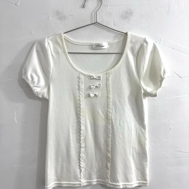 lovely white top