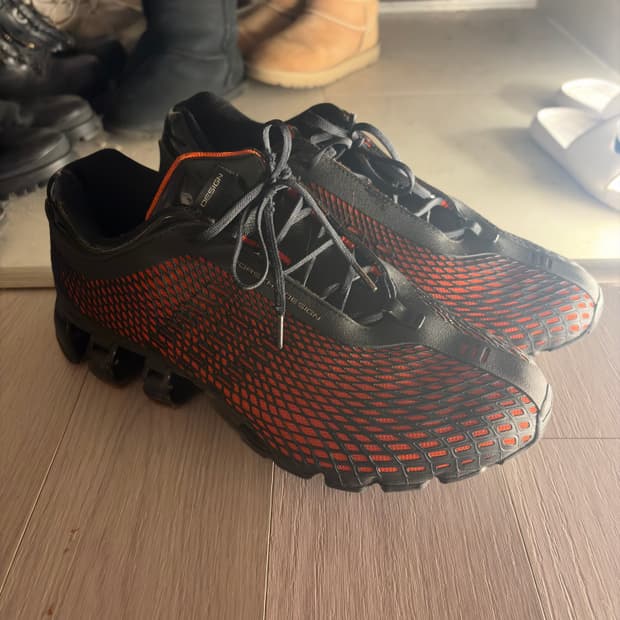 아디다스 포르쉐 디자인 스니커