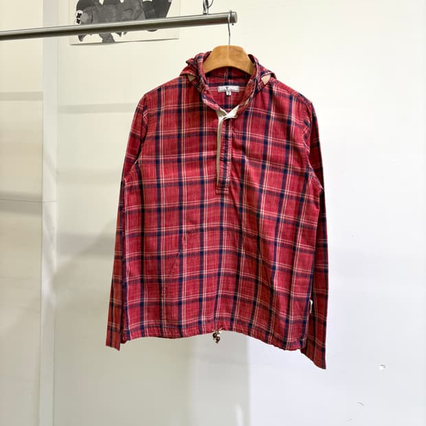 P (Made in Japan) 후드 티셔츠