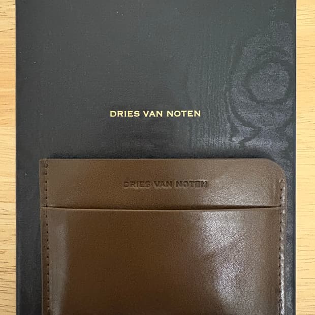 드리스 반 노튼 카드 홀더