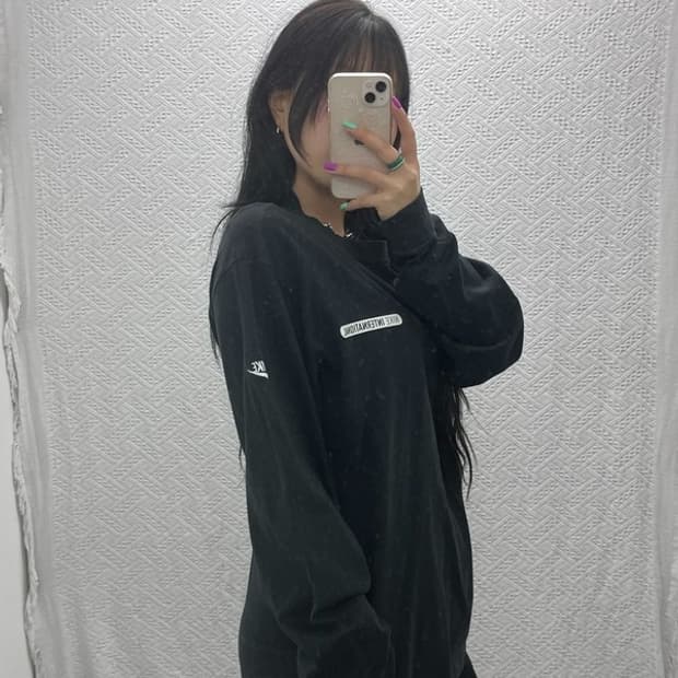 나이키 인터네셔널 올드스쿨 프린팅 롱슬리브 100 C07088