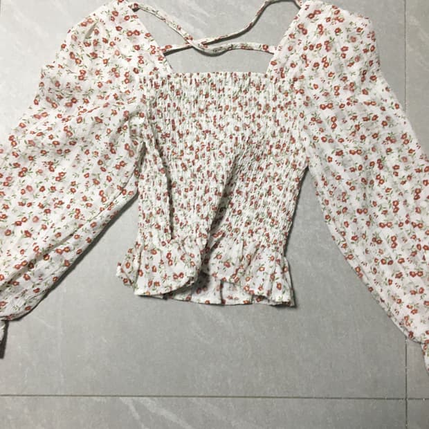 플라워 블라우스