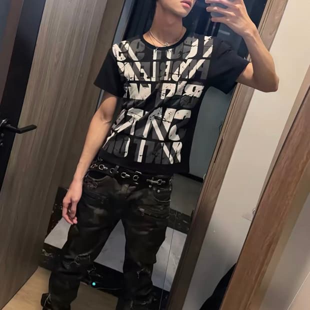 Graphic Lettering T-Shirt
