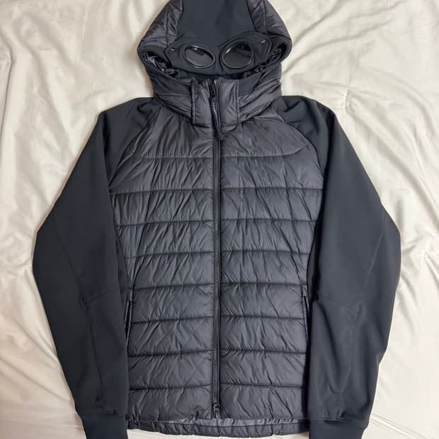 Cp컴퍼니 고글 쉘 자켓 블랙 52사이즈