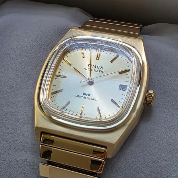 타이맥스 1983 E라인 리이슈 시계 골드 새제품