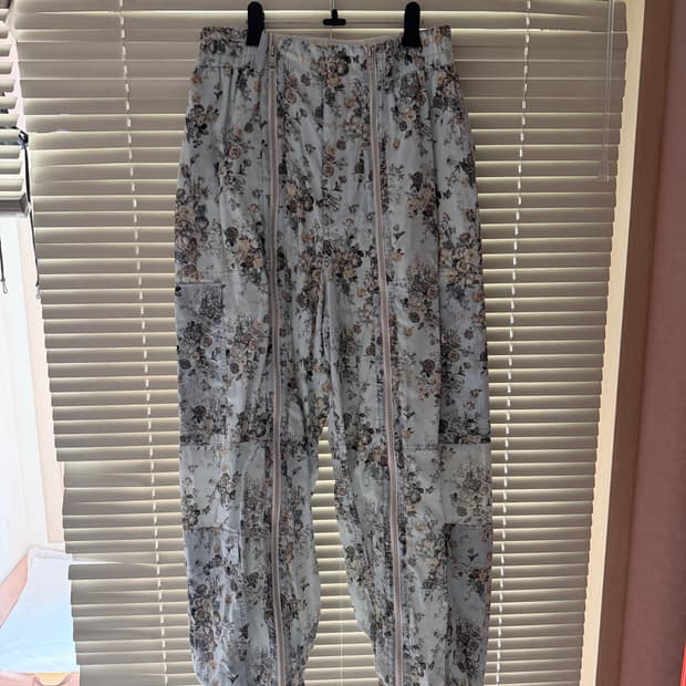 Beautiful people) 25SS플라워 조거 PT