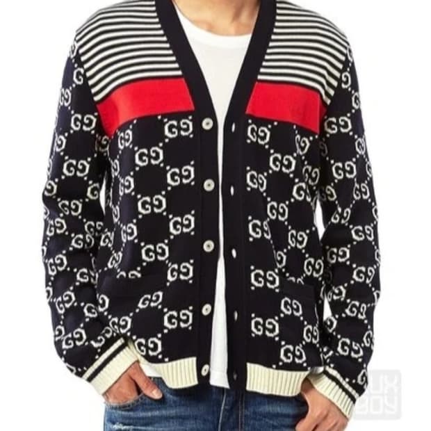 [300만원]구찌 시그니처 GG 가디건 팝니다