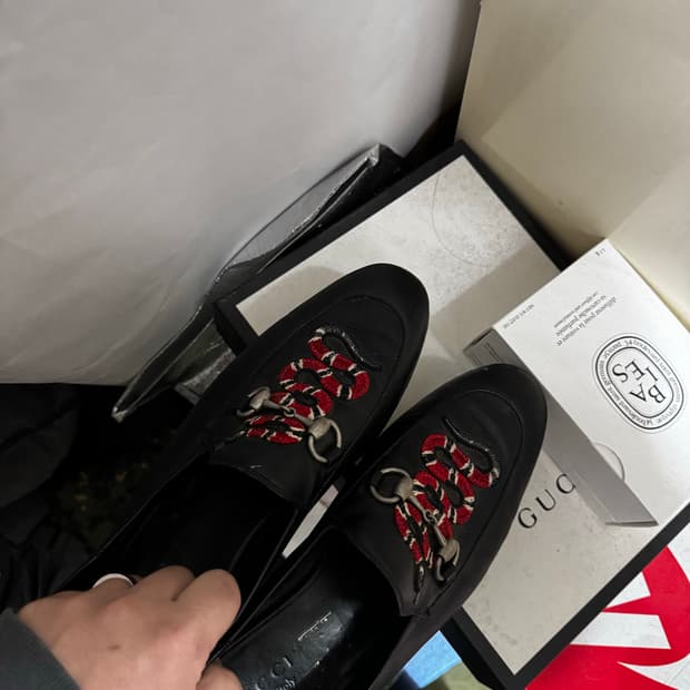 구찌 스네이크 로퍼