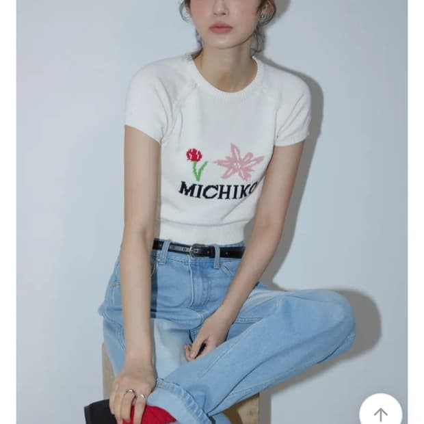 미치코런던 반팔니트 새상품