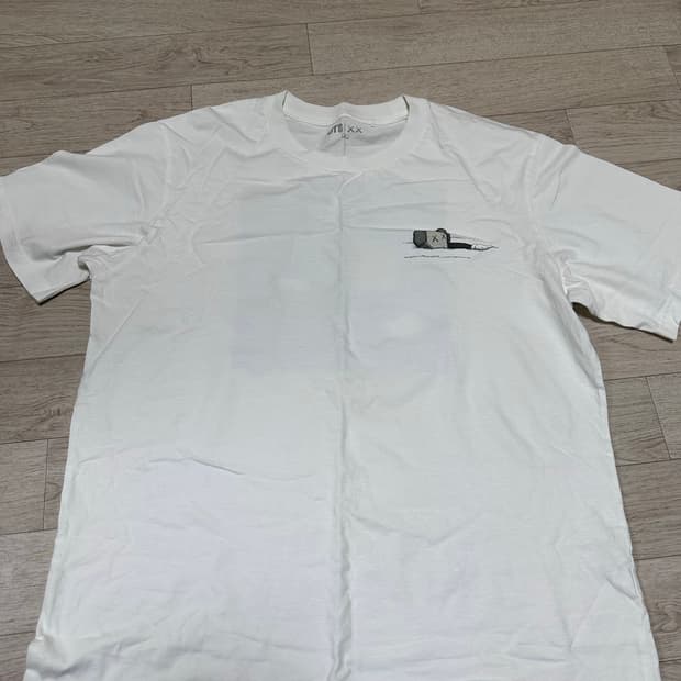 (XL) 유니클로 UT 카우스 반팔 화이트