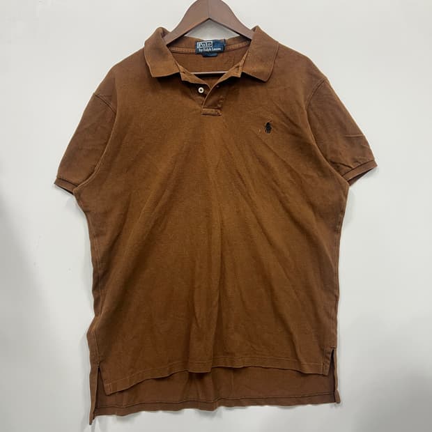 폴로 갈색 카라티