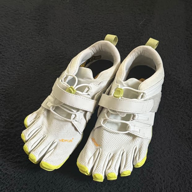 비브람 파이브핑거스 V-Train 2.0 m 230사이즈