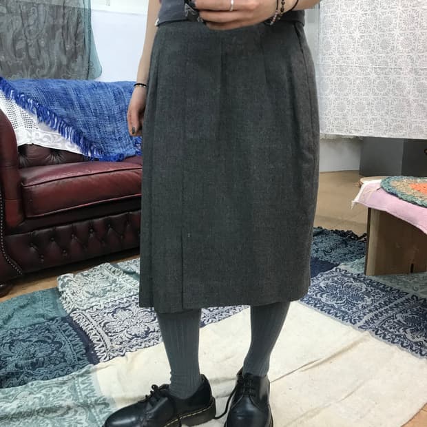 버버리 빈티지 차콜 미디스커트 