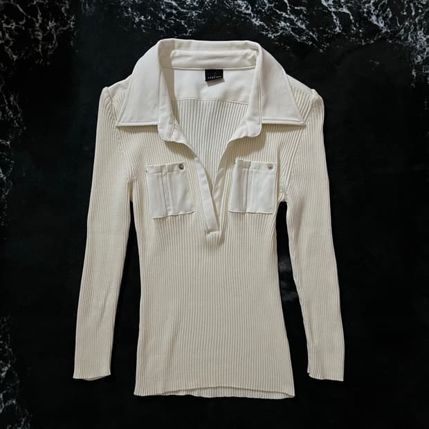 y2k 아이보리 딱붙카라롱슬리브